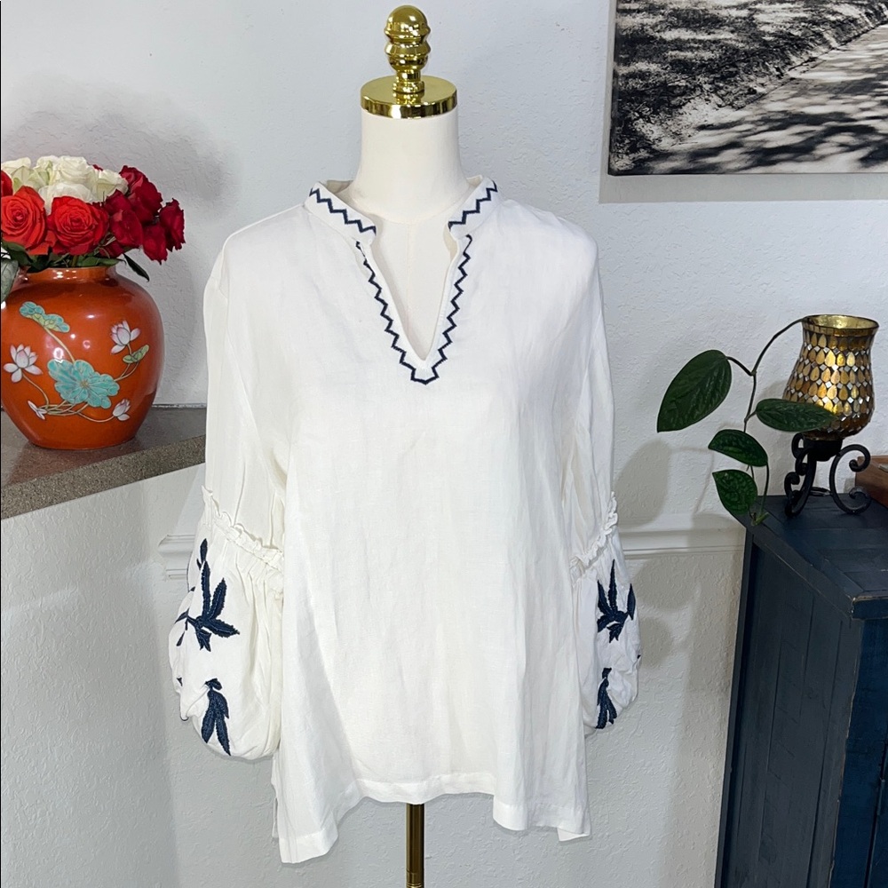 Like New Chicos Blue Embroidered Women's Top size 3 US 16 ballon 3/4 sleeves - Picture 2 of 15